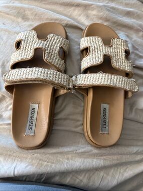 STEVE MADDEN Mayven Natural Raffia Sandals